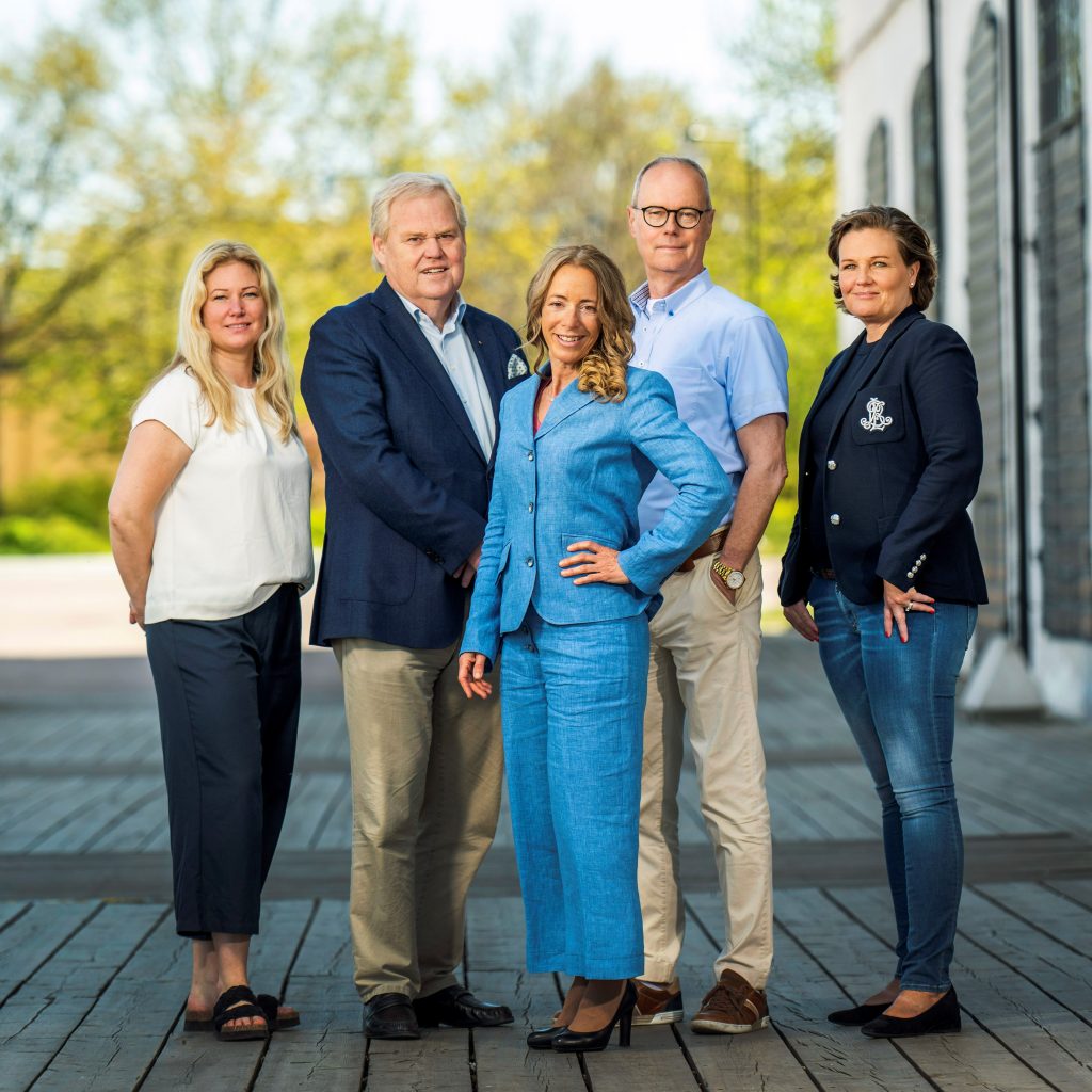 TRE FRÅGOR SOM KRÄVER TRE SVAR